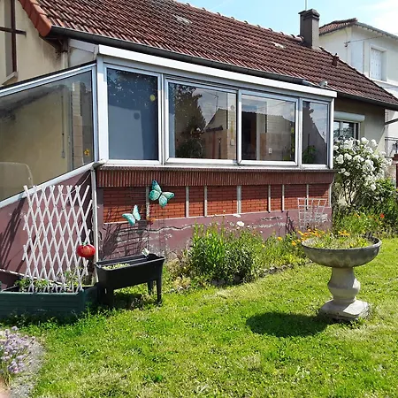 Pavillon Independant * Bondy